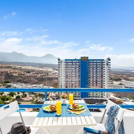 1413 Panoramic 1 Bedroom, Ocean View! Apartment