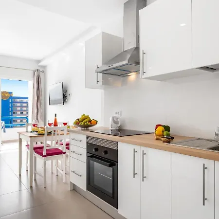 1413 Panoramic 1 Bedroom, Ocean View! Appartamento